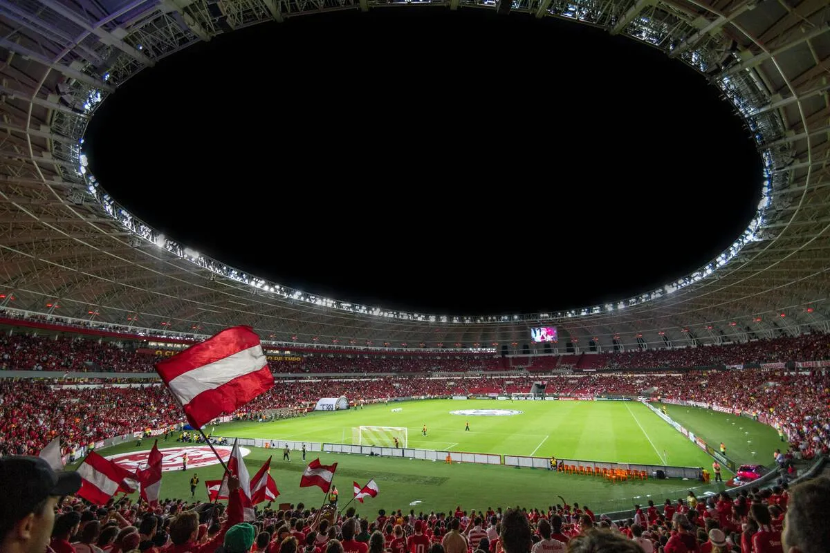 国家德比震撼登陆全国18城影院 传奇球星萨维奥拉亲临助阵